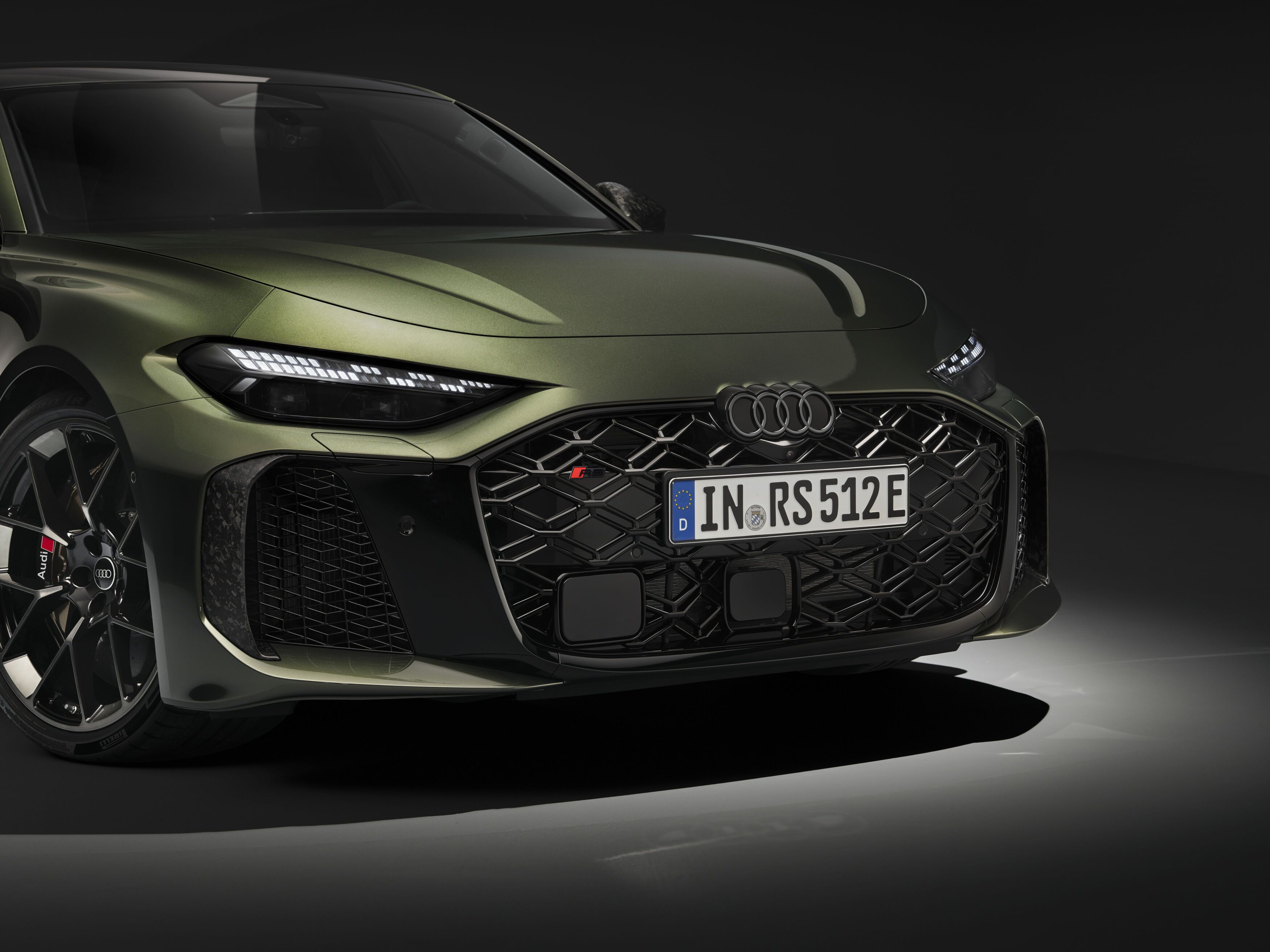 FOTO | Noul Audi RS5 are peste 600 de cai putere și cântărește aproape 2,4 tone. Care sunt secretele primului plug-in hibrid de la Audi Sport - Poza 20