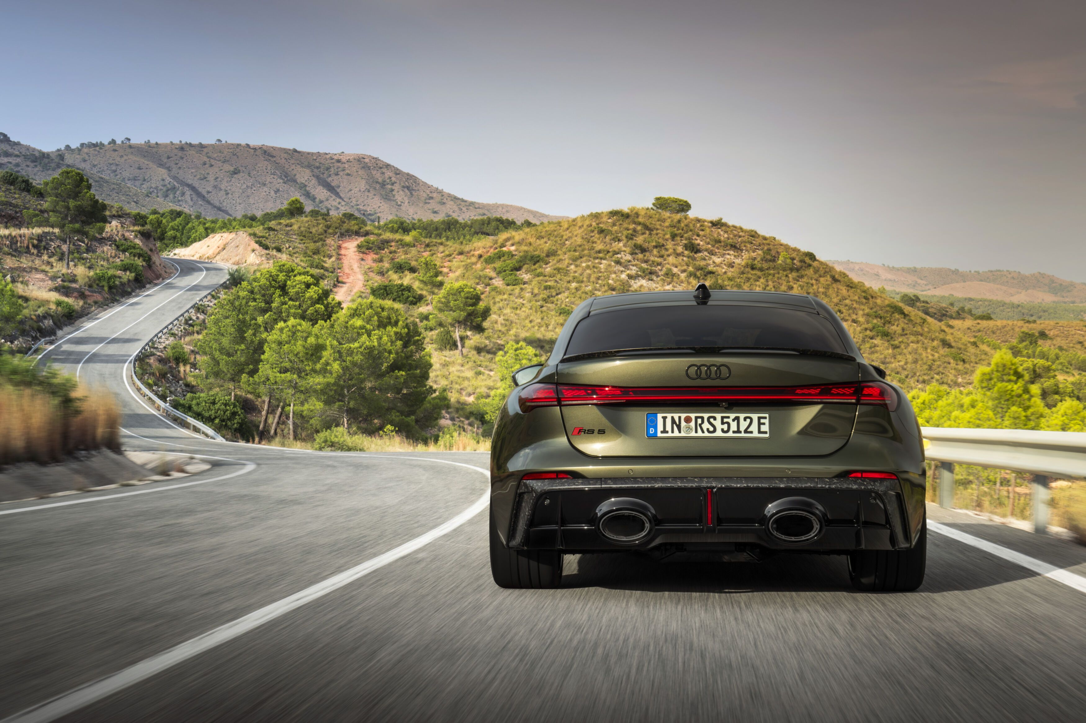 FOTO | Noul Audi RS5 are peste 600 de cai putere și cântărește aproape 2,4 tone. Care sunt secretele primului plug-in hibrid de la Audi Sport - Poza 19