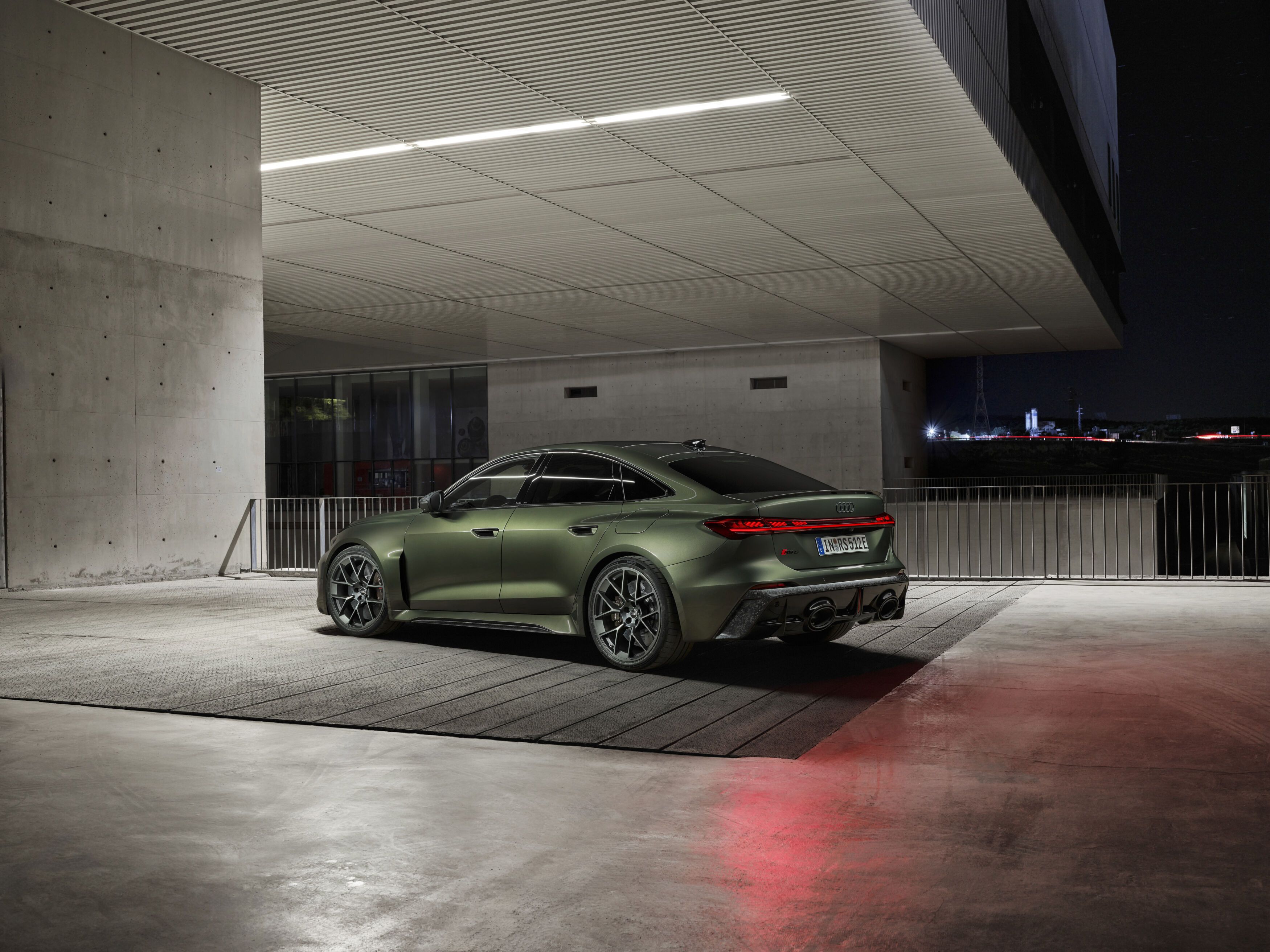 FOTO | Noul Audi RS5 are peste 600 de cai putere și cântărește aproape 2,4 tone. Care sunt secretele primului plug-in hibrid de la Audi Sport - Poza 14