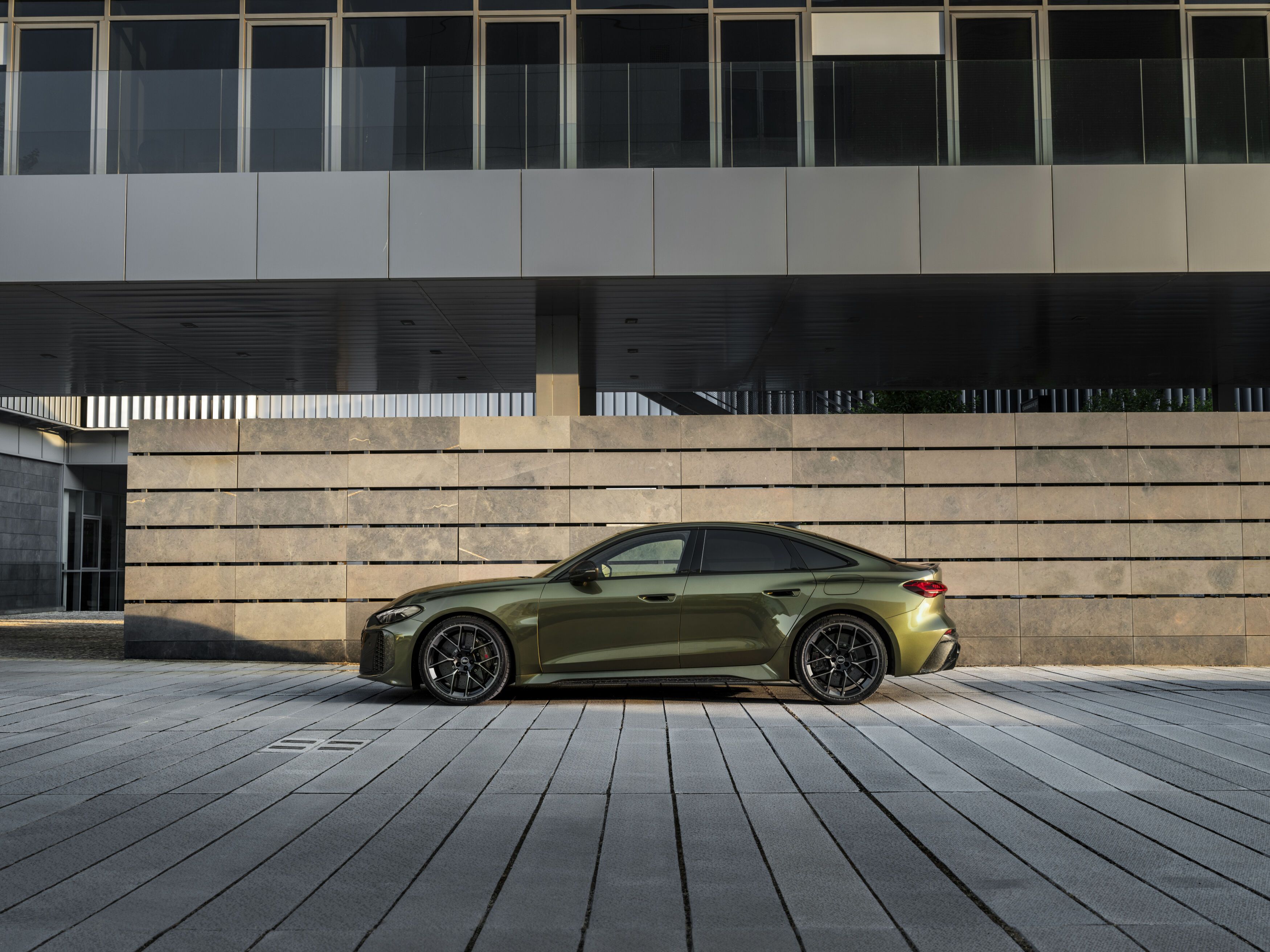 FOTO | Noul Audi RS5 are peste 600 de cai putere și cântărește aproape 2,4 tone. Care sunt secretele primului plug-in hibrid de la Audi Sport - Poza 8