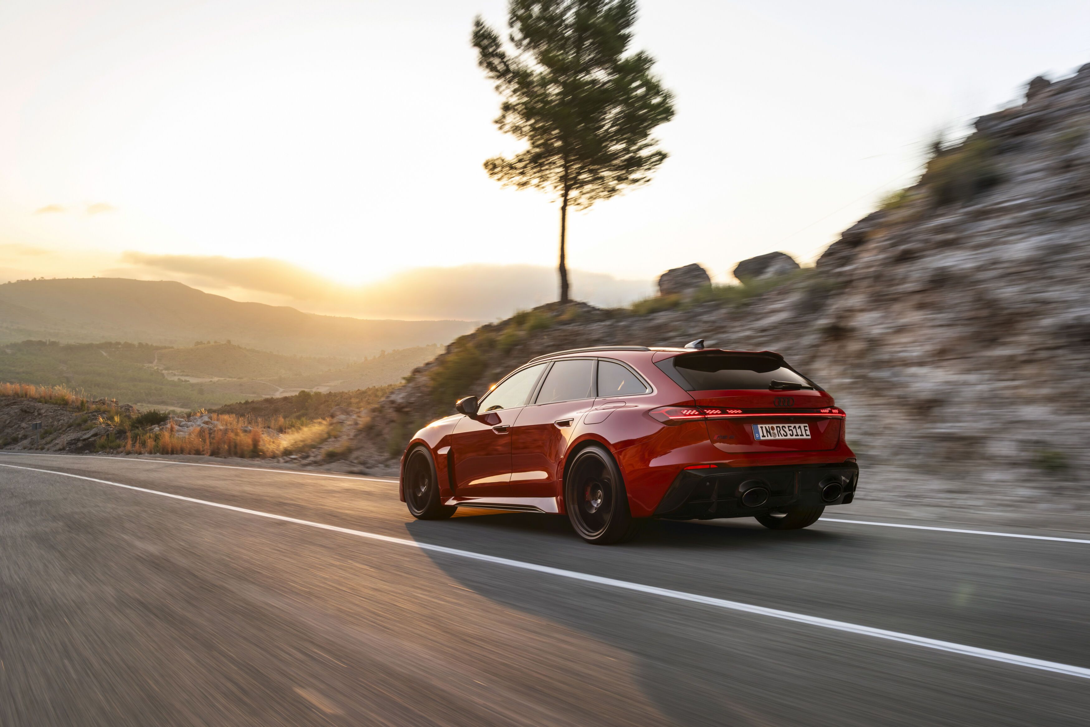 FOTO | Noul Audi RS5 are peste 600 de cai putere și cântărește aproape 2,4 tone. Care sunt secretele primului plug-in hibrid de la Audi Sport - Poza 3