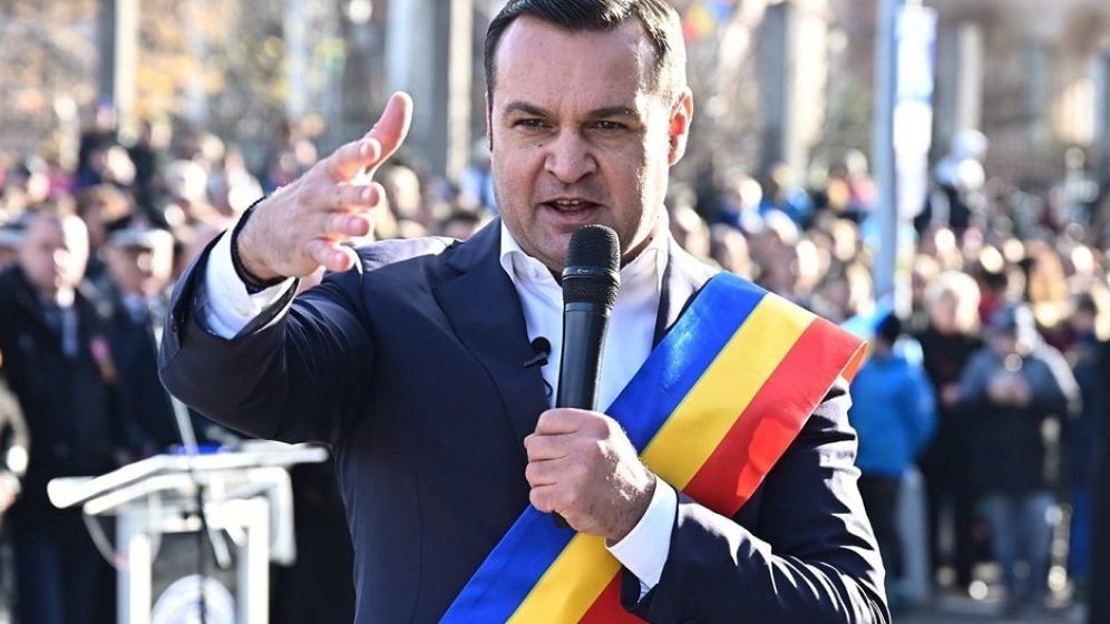 Primarul Cătălin Cherecheş a fugit din ţară folosind actul de identitate al unei rude