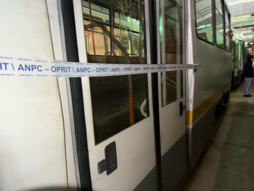 FOTO | Piedone trece la controalele pe șine: retrage zeci de tramvaie - Imagine 4