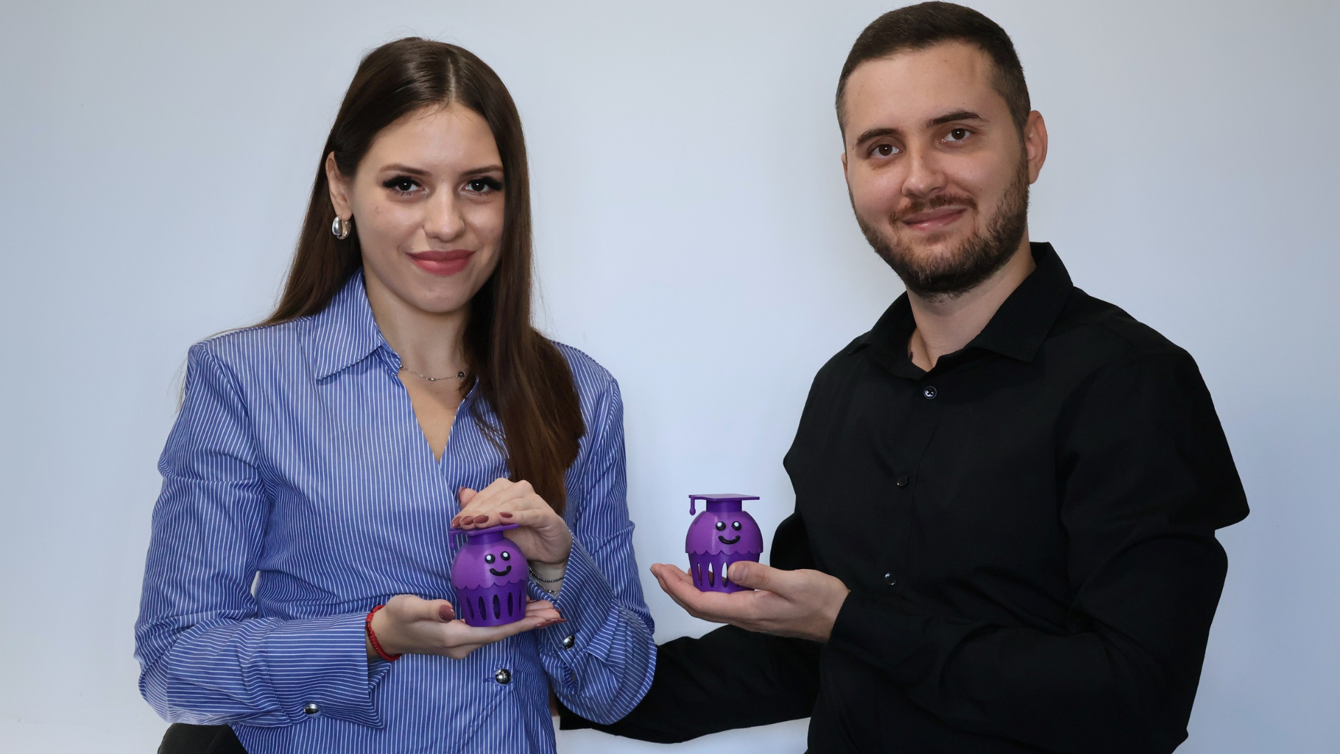 S-a lansat Piece of Cake: mentorat în marketing digital creat de 2 antreprenori români