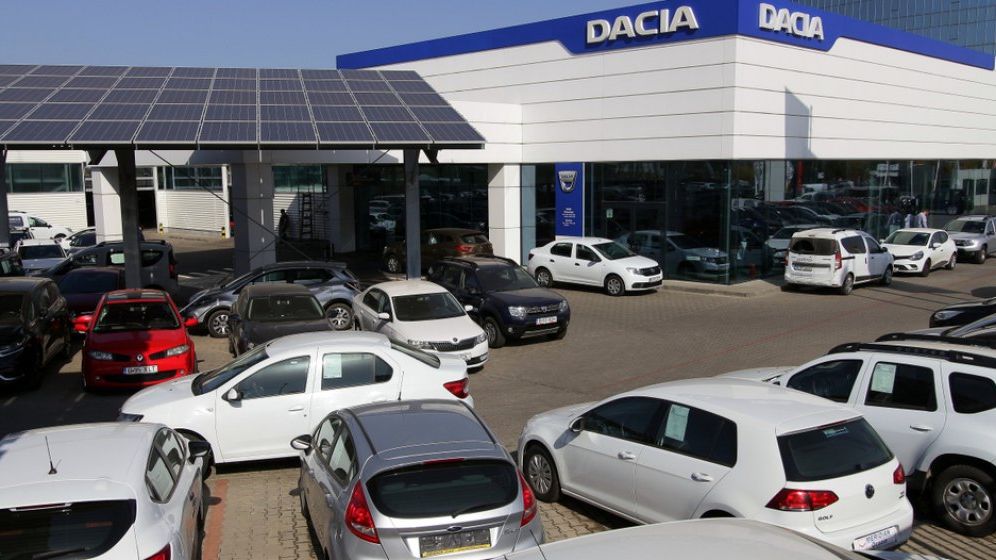 Greva de frica robotilor la uzina Dacia