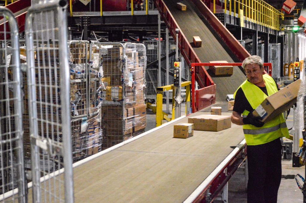 GALERIE FOTO | Cum arată cel mai mare centru logistic al Sameday - Imagine 37