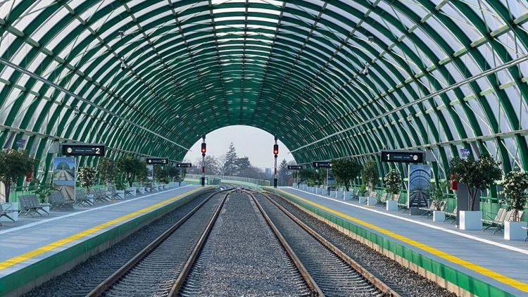 72 de trenuri vor circula 24h/24h, începând din 12 decembrie, între Gara de Nord București și Aeroportul Internațional Henri Coandă București