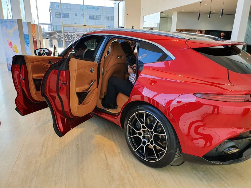 Aston Martin DBX - Imagine 14