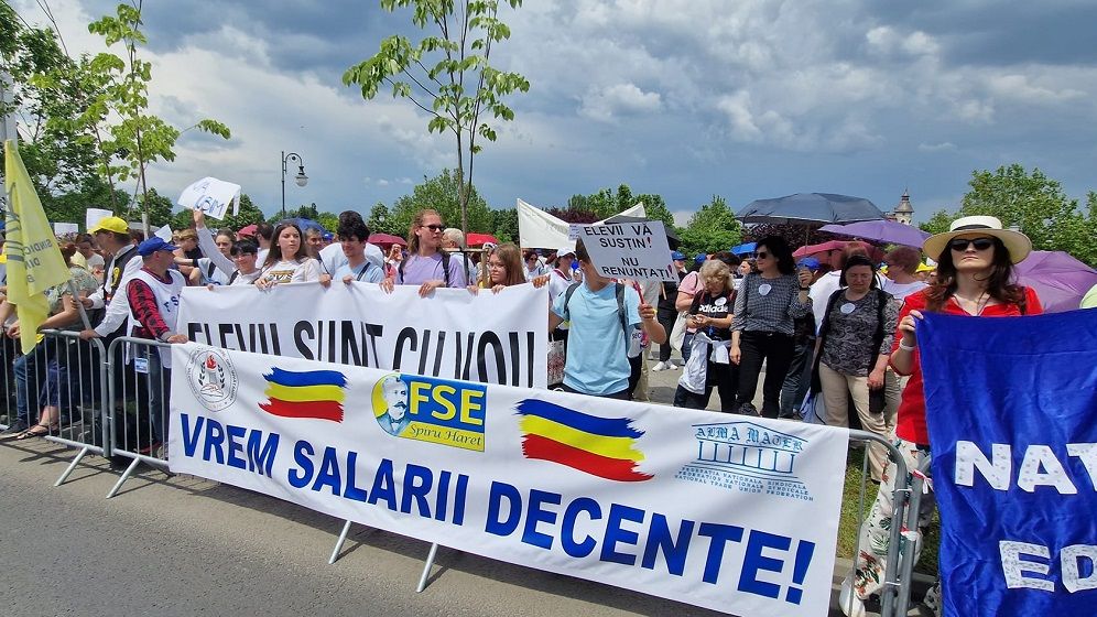 Noua grilă de salarizare în Educație, respinsă de sindicate. Care sunt revendicările profesorilor înainte de începerea anului școlar
