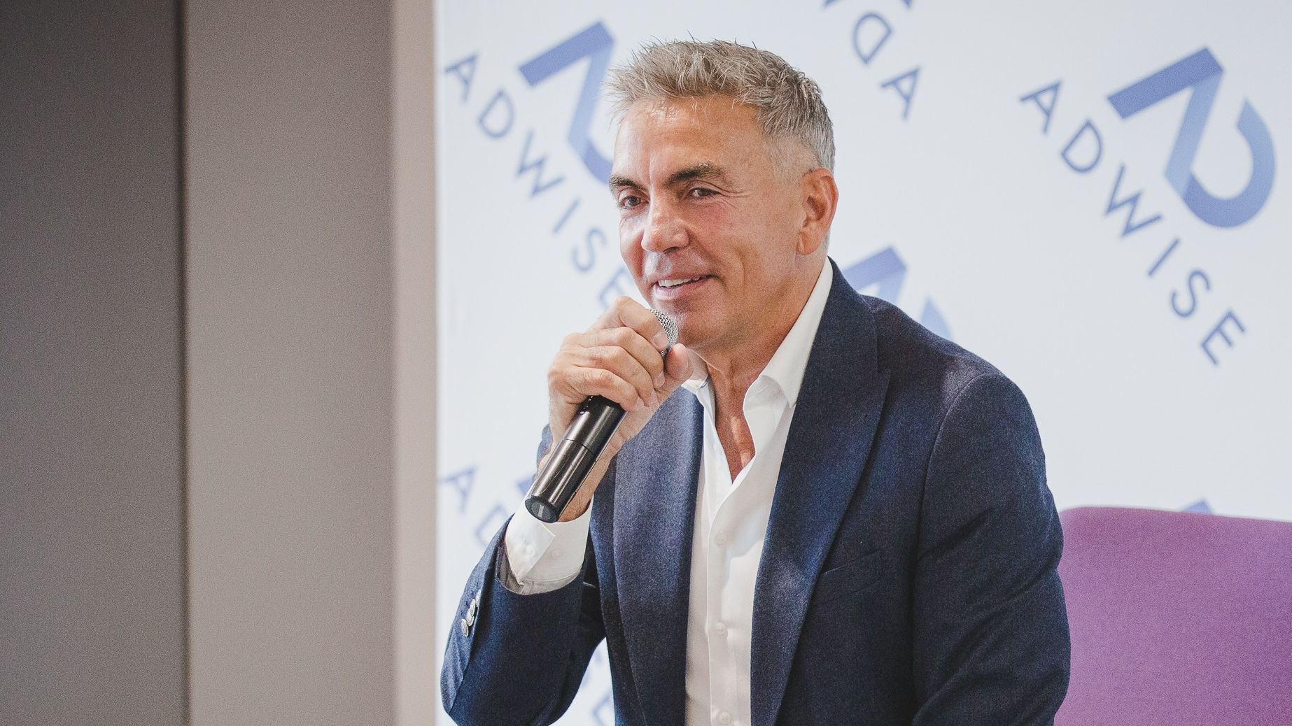 Dragoș Anastasiu: Am crezut că le știu pe toate și am plătit de multe ori „taxă de prostie”