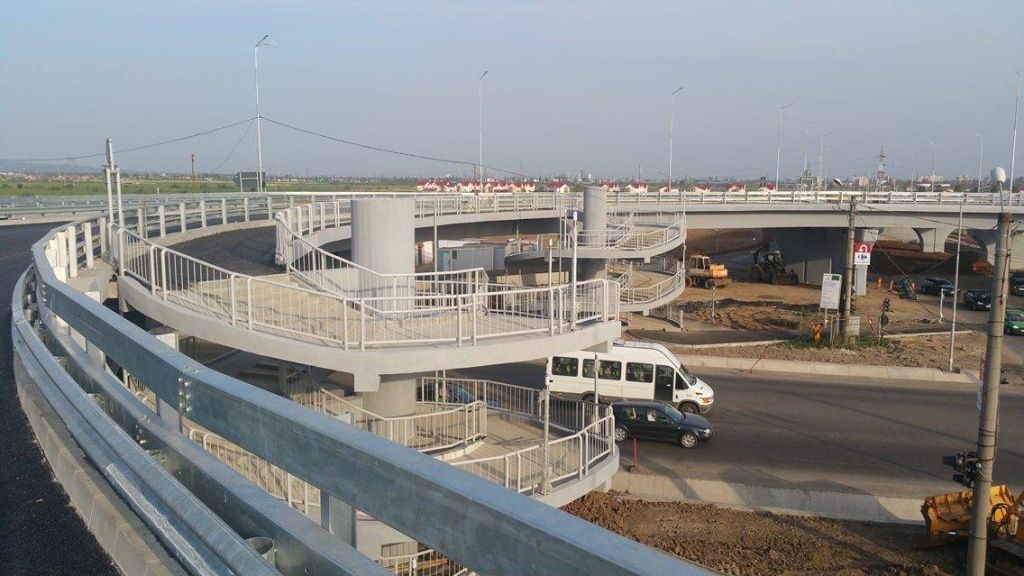 Sensul giratoriu suspendat din Prahova - Imagine 7