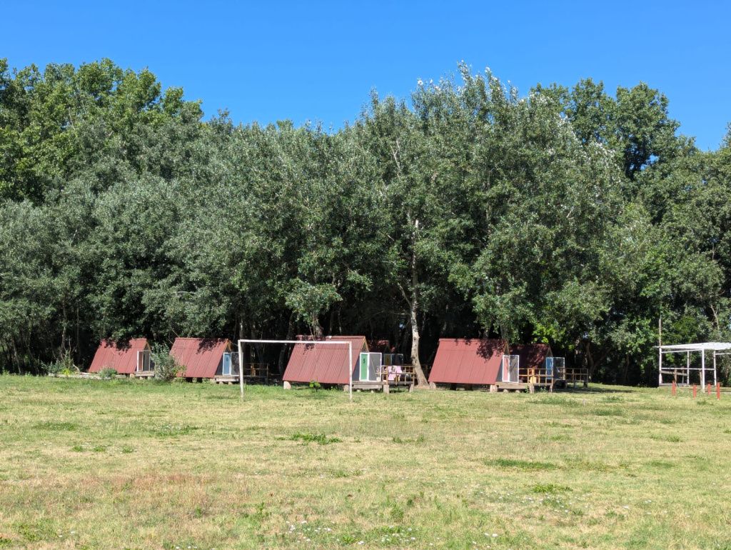 Samskara Beach: Cum arată plaja cu prețuri decente din apropierea Bucureștiului - Imagine 19