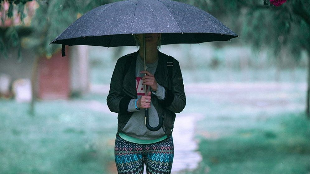 Avertizare de vreme rea la mijlocul săptămânii: Cod galben de ploi și vânt în 12 județe