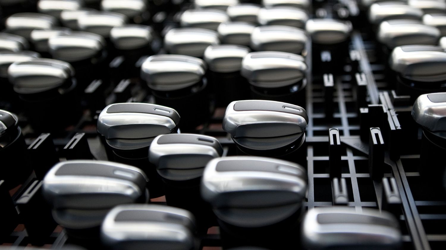 Preh se extinde in Romania: angajari in Iasi pentru a produce software si componente auto