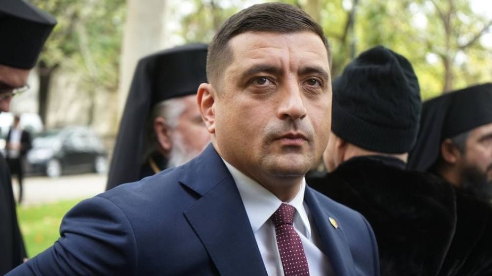 George Simion, contrazis de Comisia Europeană: Nu s-a luat decizia suspendării fondurilor europene pentru România