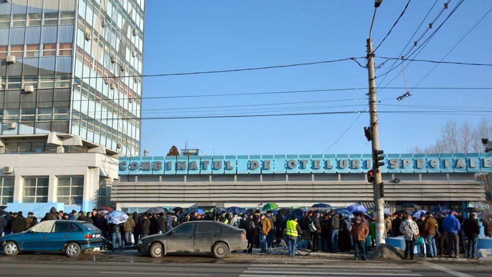 Statul preia activele funcționale ale Combinatului de Oţeluri Speciale din Târgoviște