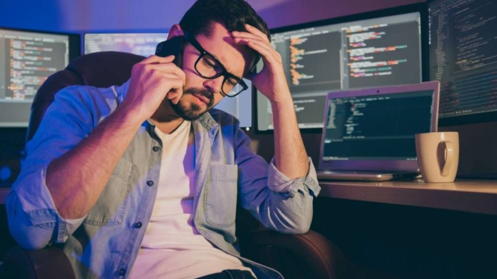 Anunțurile de angajare false, care te pot lăsa fără bani și date: la ce să fii atent și cine se află în spatele lor