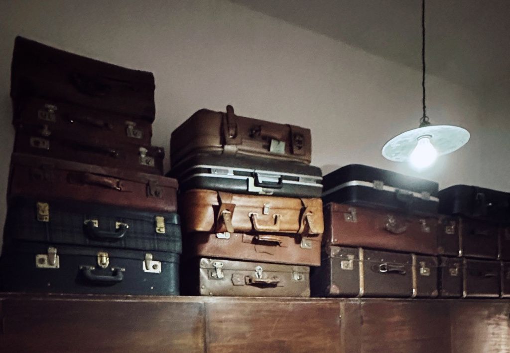 GALERIE FOTO | O vilă interbelică din centrul Capitalei, scoasă la vânzare pentru 1,5 milioane d - Imagine 1