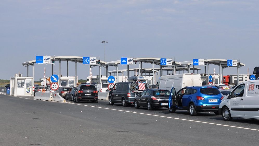 Formularul digital pentru intrarea în România devine obligatoriu de azi