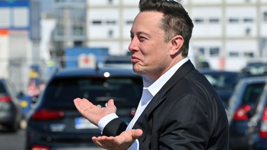 Elon Musk este din nou în vizită la Gigafactory fiind nemulțumit de birocrația din Germania
