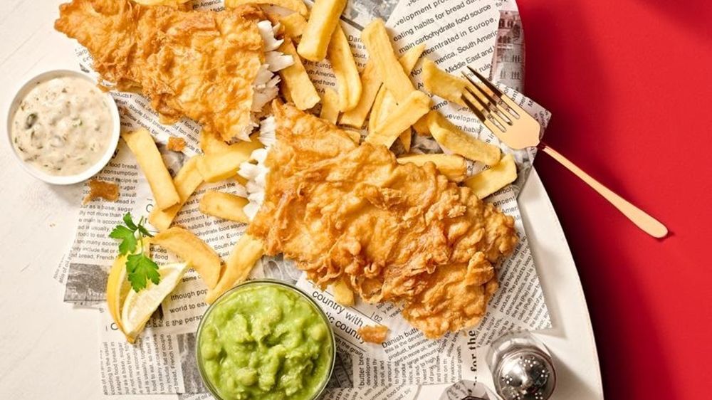 Un lanț celebru britanic de restaurante fish and chips intră pe piața din România