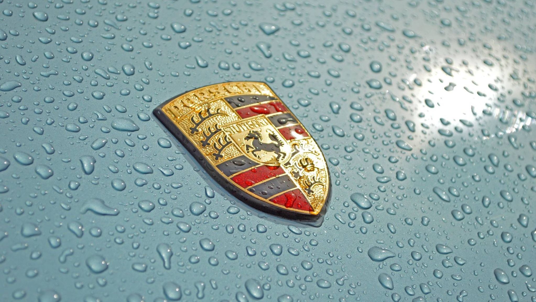 Manager Porsche România: Rabla nu trebuie să îi pedepsească pe cei care vor o electrică premium. Plafonul trebuie eliminat