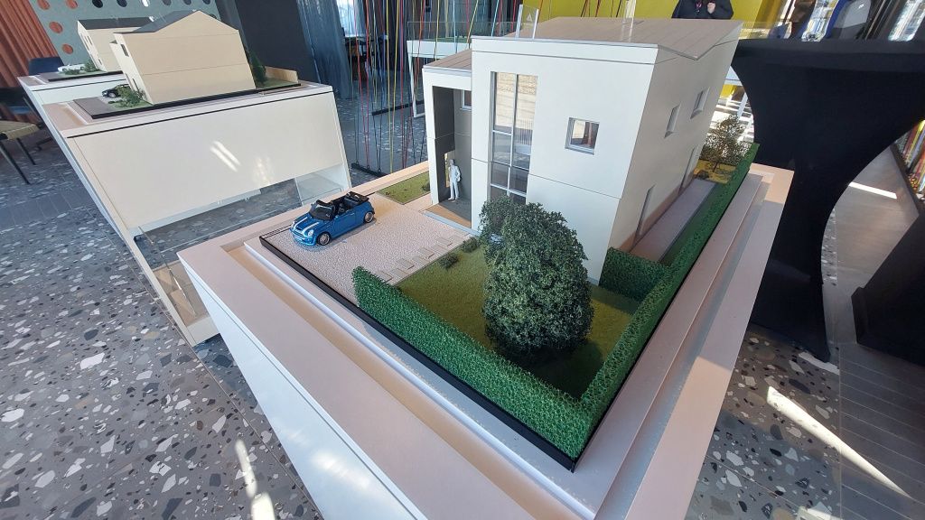 GALERIE FOTO | Cum arată "žacasă" la David Popovici, în complexul unde au numit o piscină dup - Imagine 2