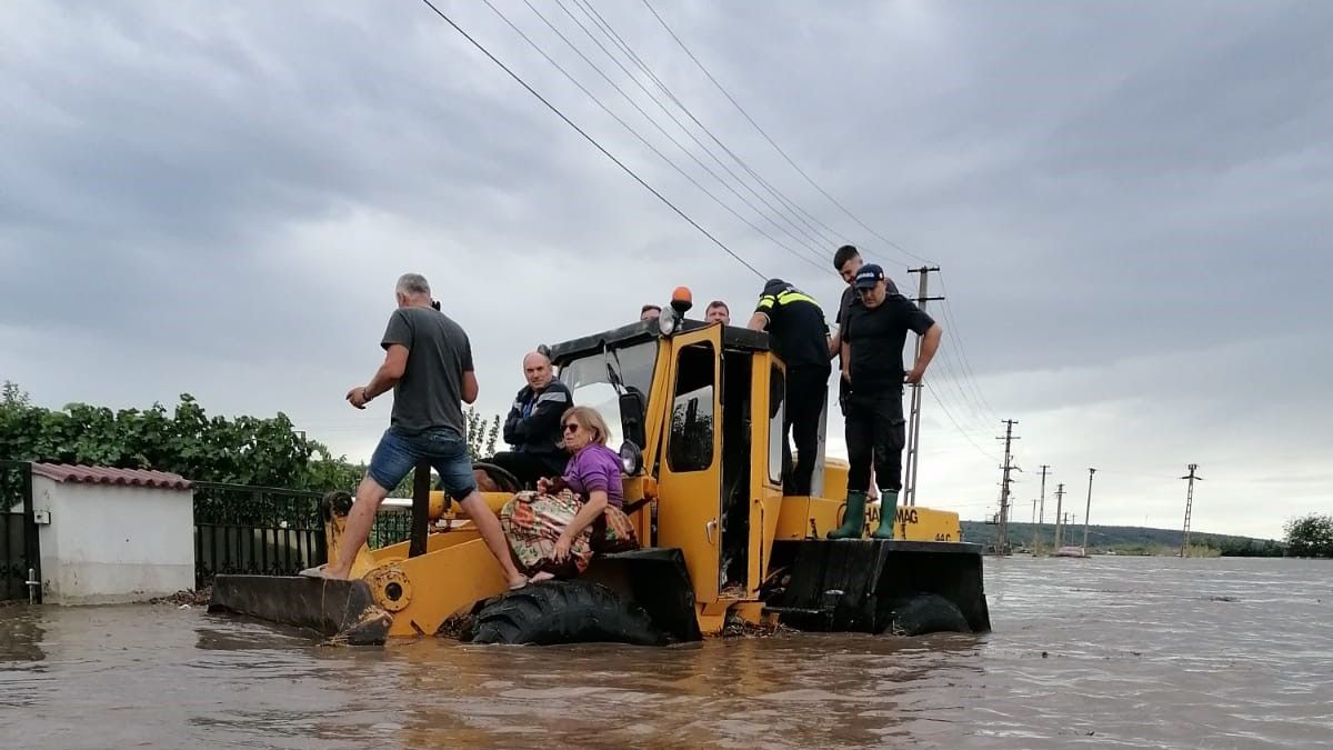 Haos în transporturi după inundațiile provocate de ciclonul Boris: linii feroviare blocate și trenuri de marfă oprite