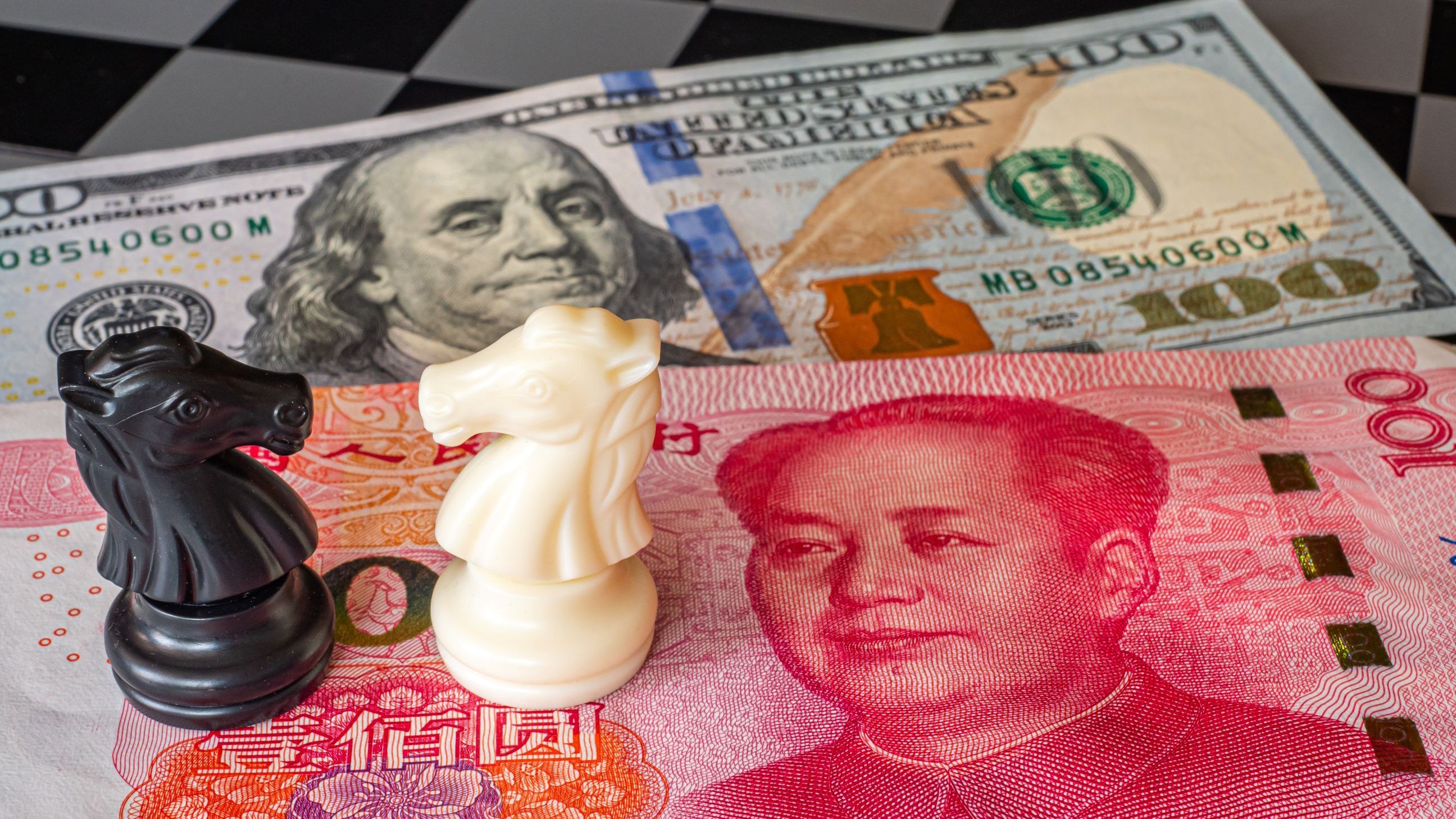 China îi răspunde lui Trump: Interzice investițiile companiilor sale în SUA