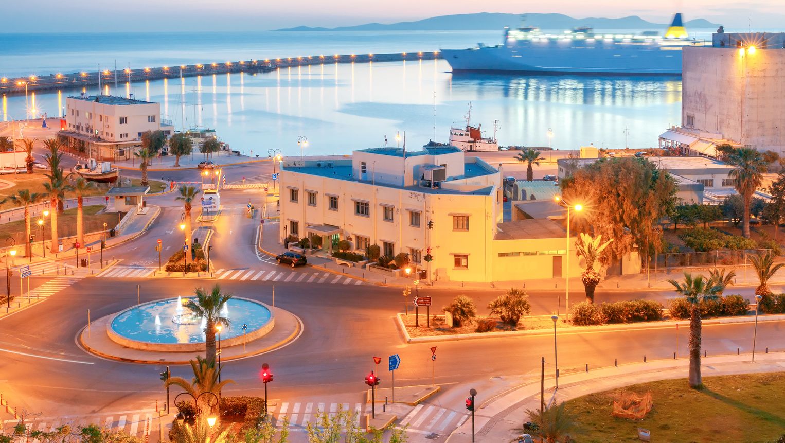 Creta, la mai puțin de 2 ore de București: 5 plaje din Heraklion pentru vacanța de vară