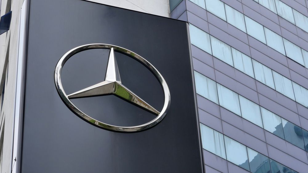 Liniile de producție Mercedes-Benz au început să producă exclusiv echipamente medicale