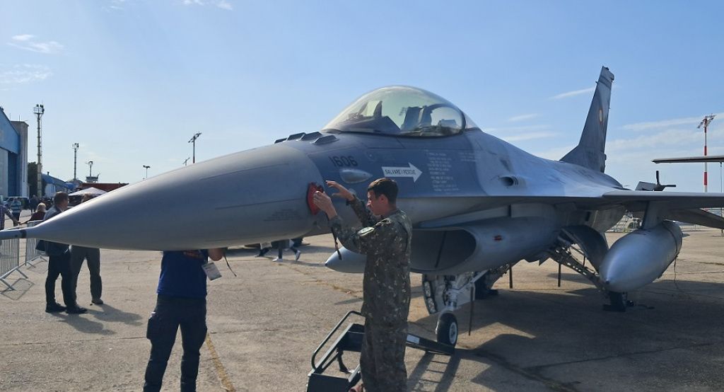 FOTO | BSDA, cea mai mare expoziție de tehnică militară, a început la București - Imagine 2