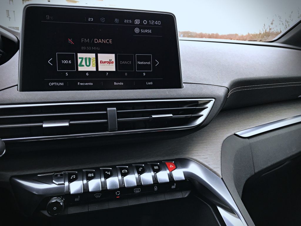 Peugeot 5008 - Imagine 23
