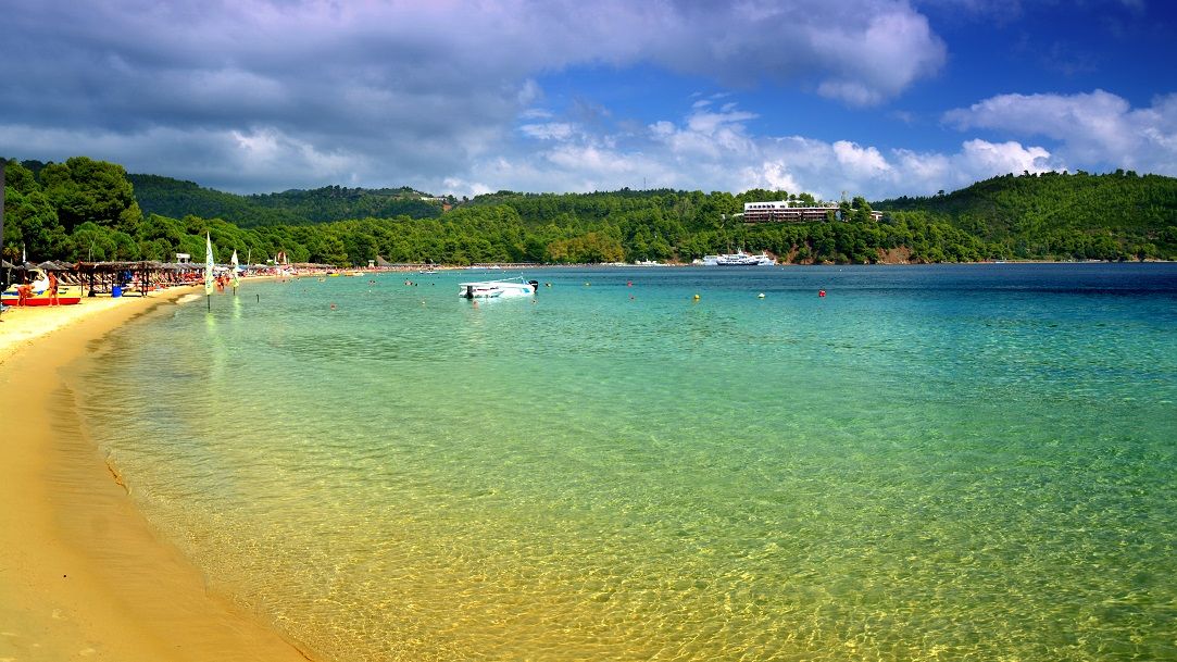 Ministrul grec al Turismiului: Pentru prietenii noștri români, estimez că și anul acesta vom deveni destinația turistică numărul 1