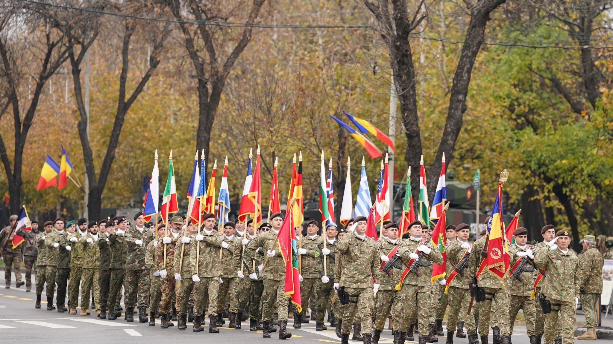 Parada de 1 decembrie. Avioane americane, trupe NATO și celebrele rachete HIMARS și Patriot