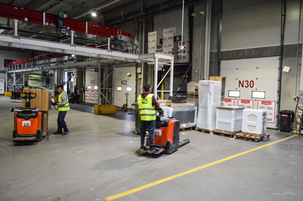 GALERIE FOTO | Cum arată cel mai mare centru logistic al Sameday - Imagine 17