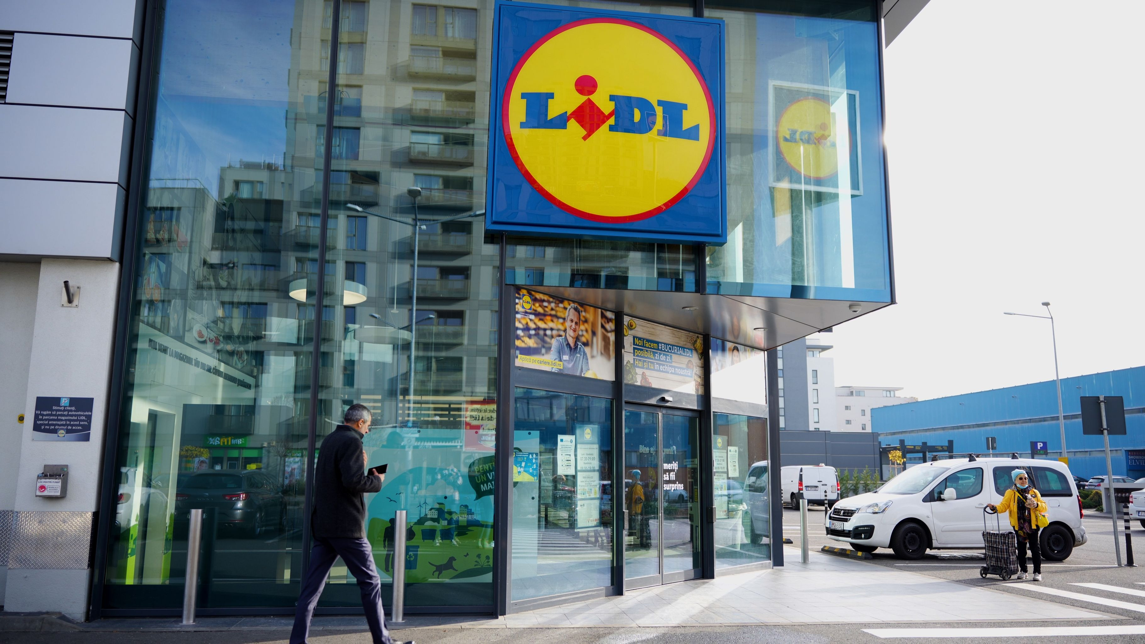 Lidl renunță la șoferi: cum vor fi aprovizionate magazinele retailerului