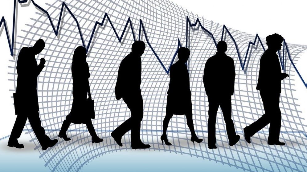 Estimări îngrijorătoare ale analiștilor: la cât va ajunge cursul euro/leu