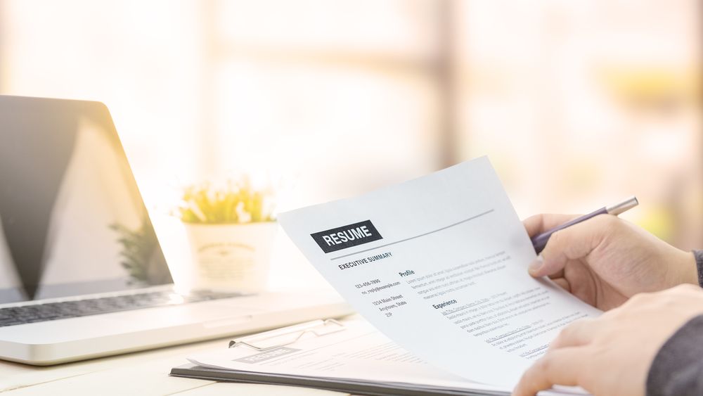 eJobs România: Românii iau cu asalt piața muncii. Aproape 1 milion de aplicări la joburi au fost înregistrate în ultima lună