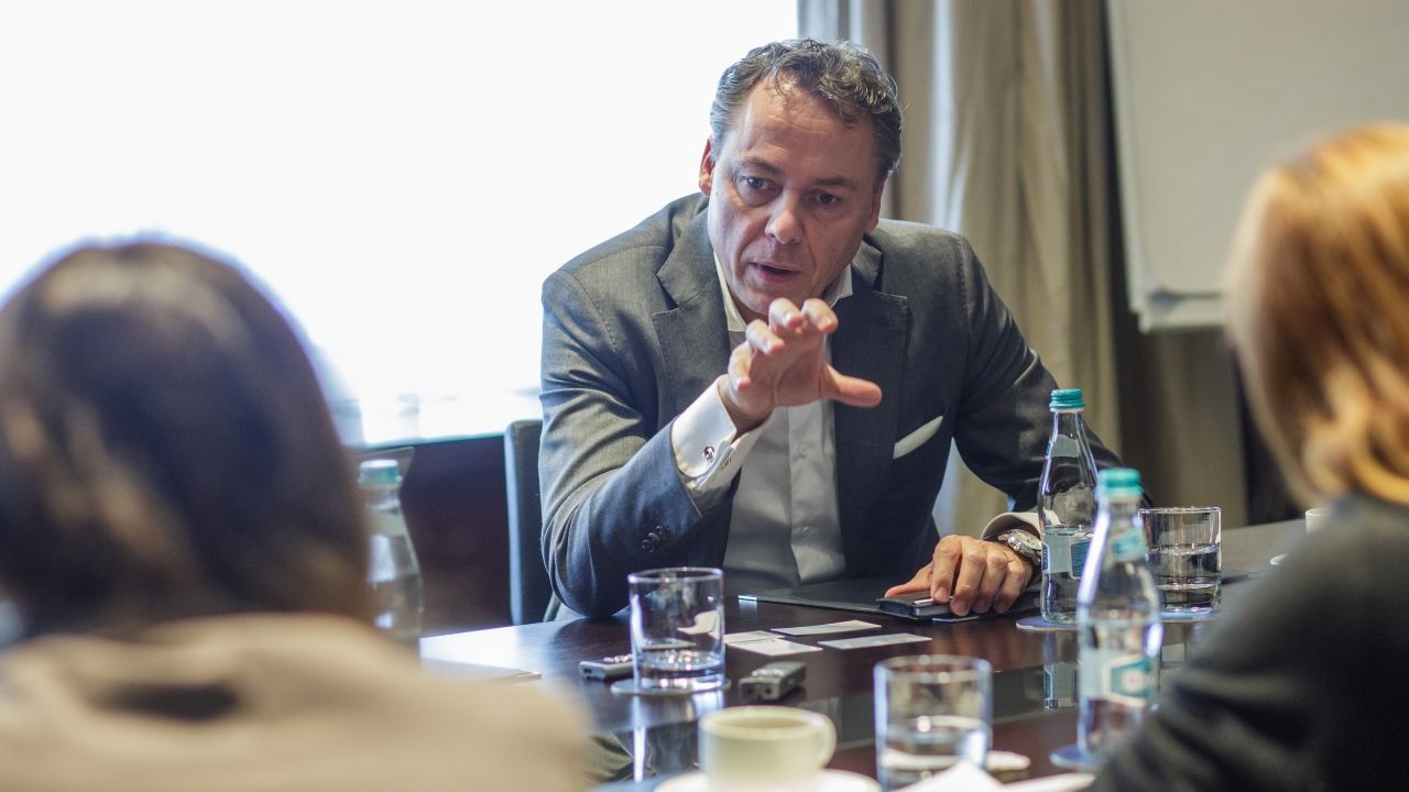 Dupa performanta bancii online din Germania, ING accelereaza digitalizarea in toate tarile. Ce spune CEO-ul Ralph Hamers despre transformarile din banking