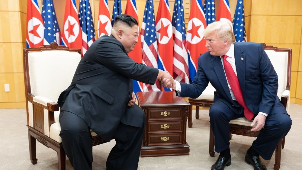 Trump vrea să se întâlnească cu „prietenul” Kim Jong-Un în acest an. Susține că nord-coreenii au aproape 60 de bombe nucleare