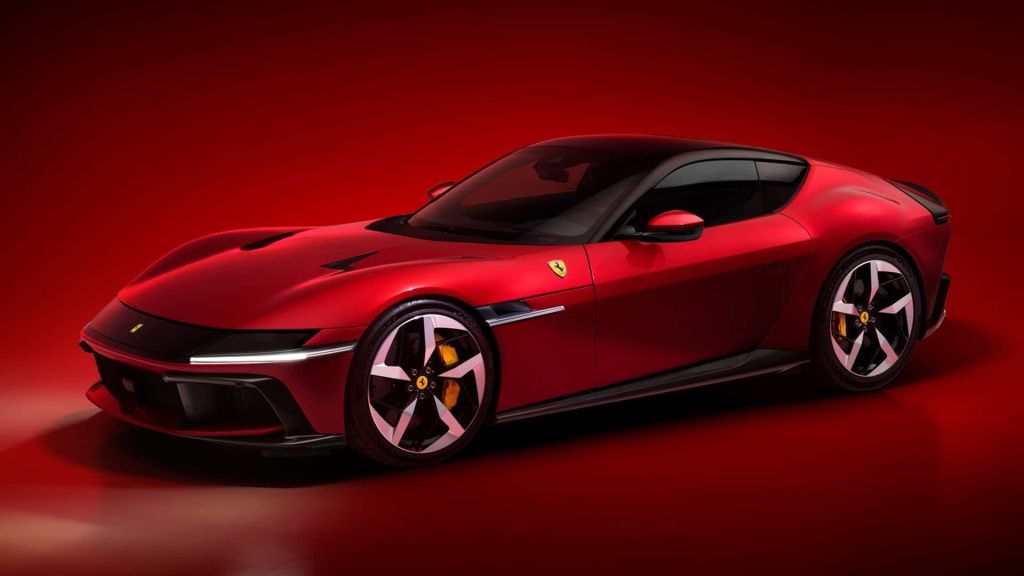 GALERIE FOTO | Ferrari a lansat un nou supercar cu motor V12 - Imagine 13