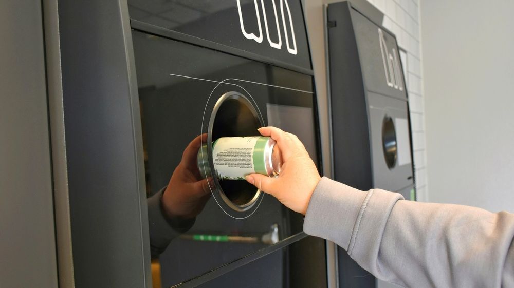 SGR în România: 10 mld. de ambalaje colectate, cât pentru a umple de trei ori Palatul Parlamentului<br>