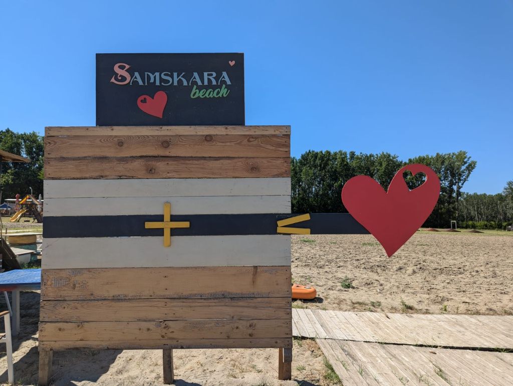Samskara Beach: Cum arată plaja cu prețuri decente din apropierea Bucureștiului - Imagine 27