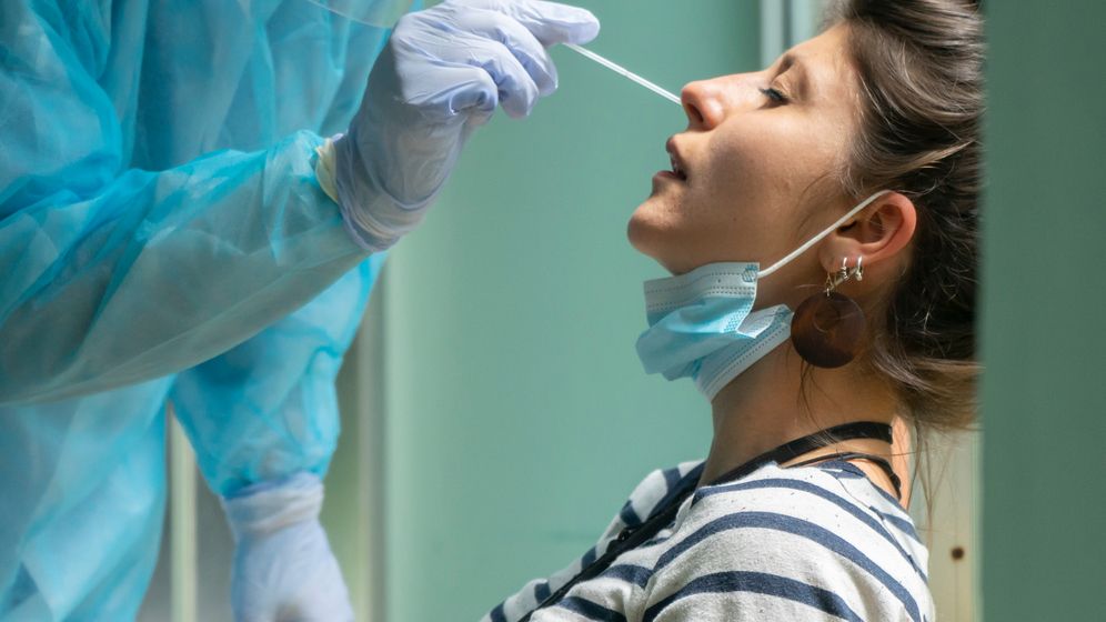 MedLife a identificat alte 274 de suspiciuni de Omicron dintr-un nou lot de 349 de probe analizate