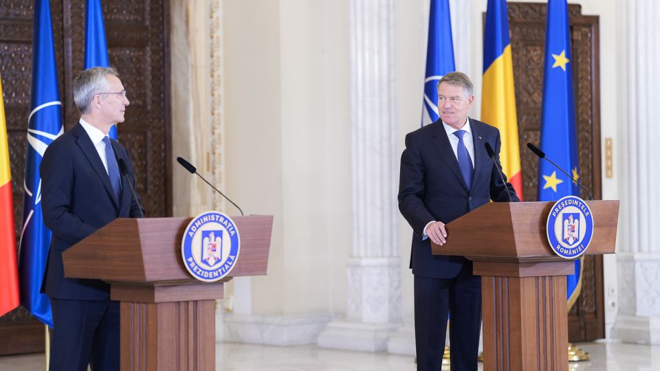 Șeful NATO, declarații la București: Războiul probabil că se va termina la masa negocierilor