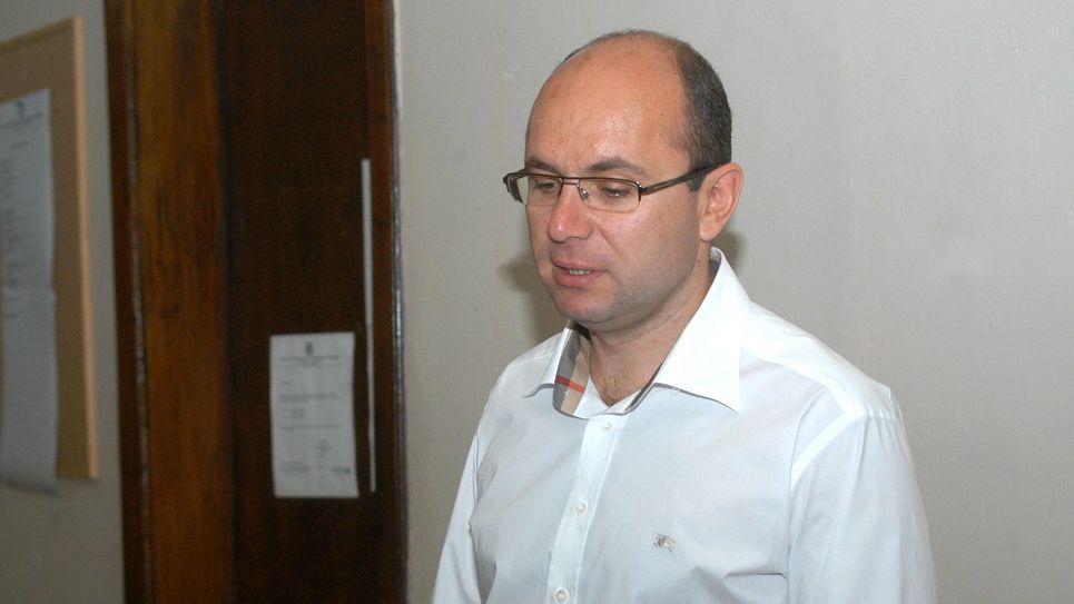 Cozmin Gusa, Ana Birchall si primarul Bacaului, exclusi din PSD