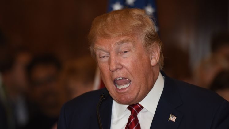 Leul isi revine sustinut de discursul de victorie al lui Donald Trump, dupa ce in timpul noptii a pierdut teren