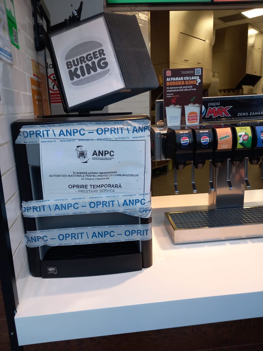 FOTO | Probleme grave găsite de ANPC la Burger King: Au fost găsite bacterii fecale în gheață - Imagine 2