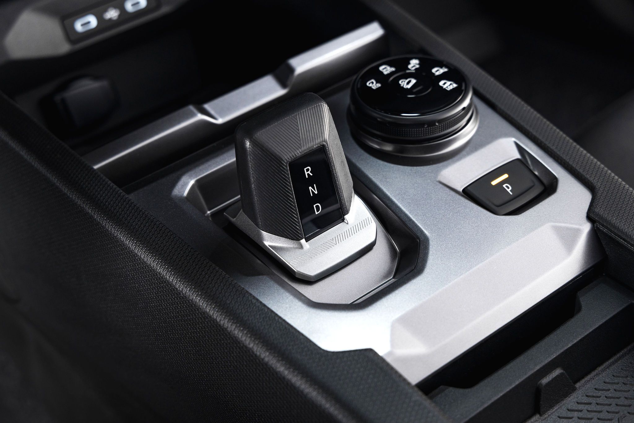 Când ar putea fi lansată Dacia Striker electrică. Care este principala problemă - Poza 13